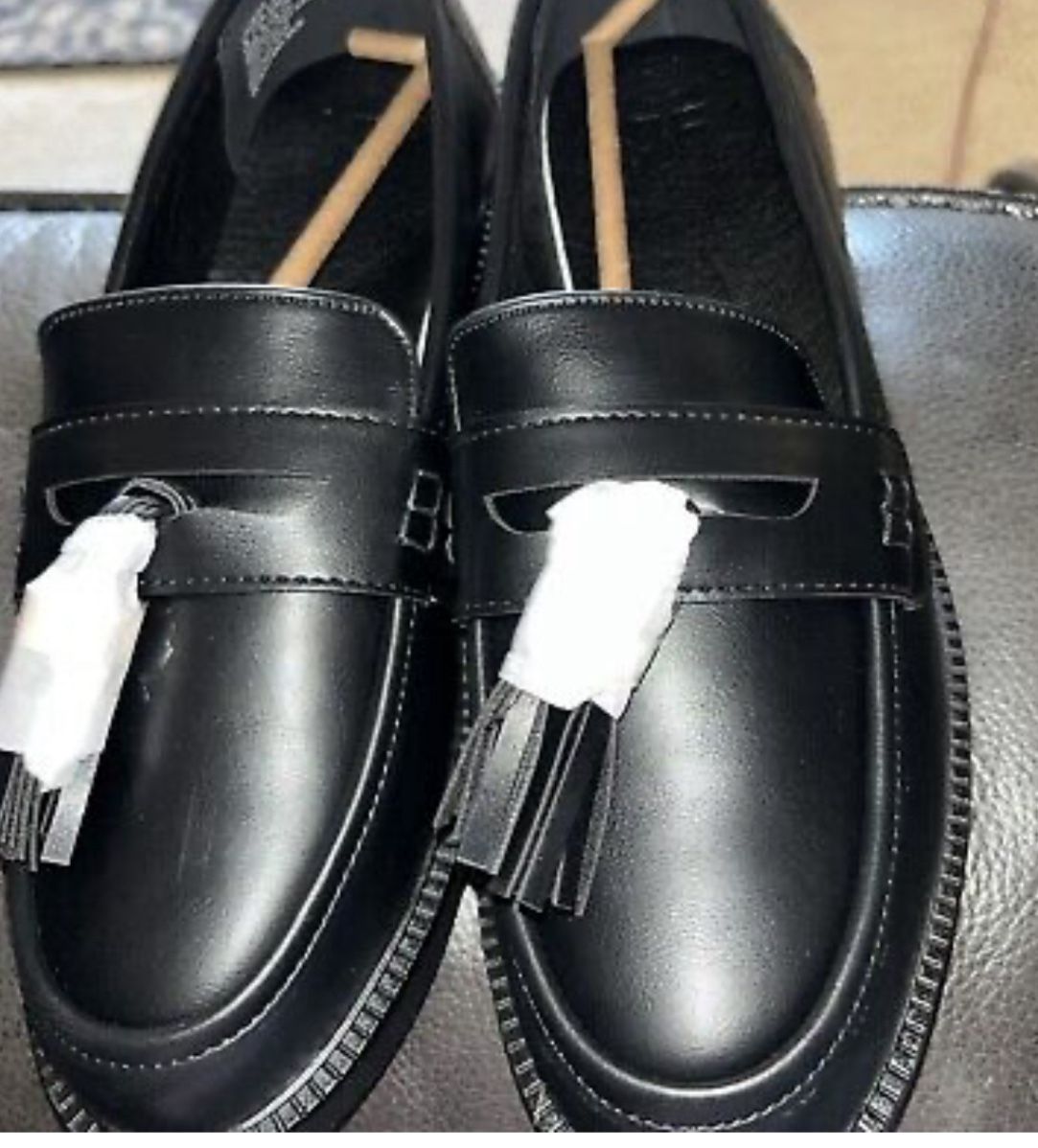 Just Fab Black Moccasin Flats - Georgia Size 7 New in box 