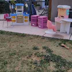 Kids Kitchette, Beauty Salon With Chair, High Chair & Kids Books