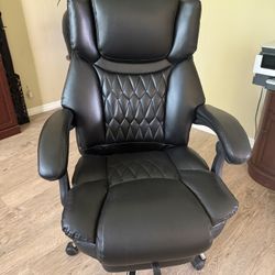 Black High Back Reclining Executive Office Chair