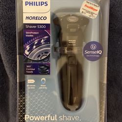 Norelco Shaver 300 With Skin Protect Blades. New In Box , ‘never Used