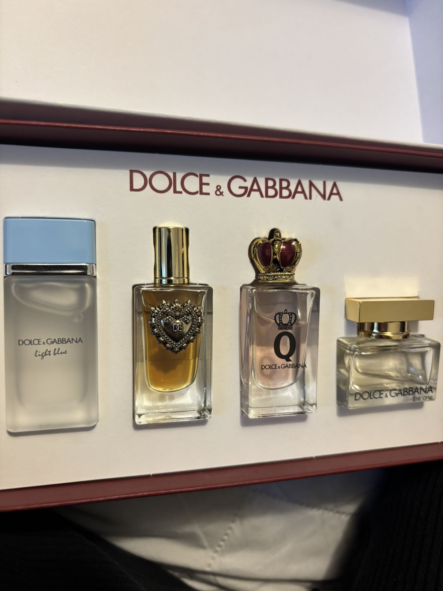 Set Of 4 Travel Size Perfumes