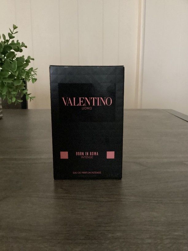 Valentino Uomo Born in Roma Eau de Toilette – Men’s Designer Cologne