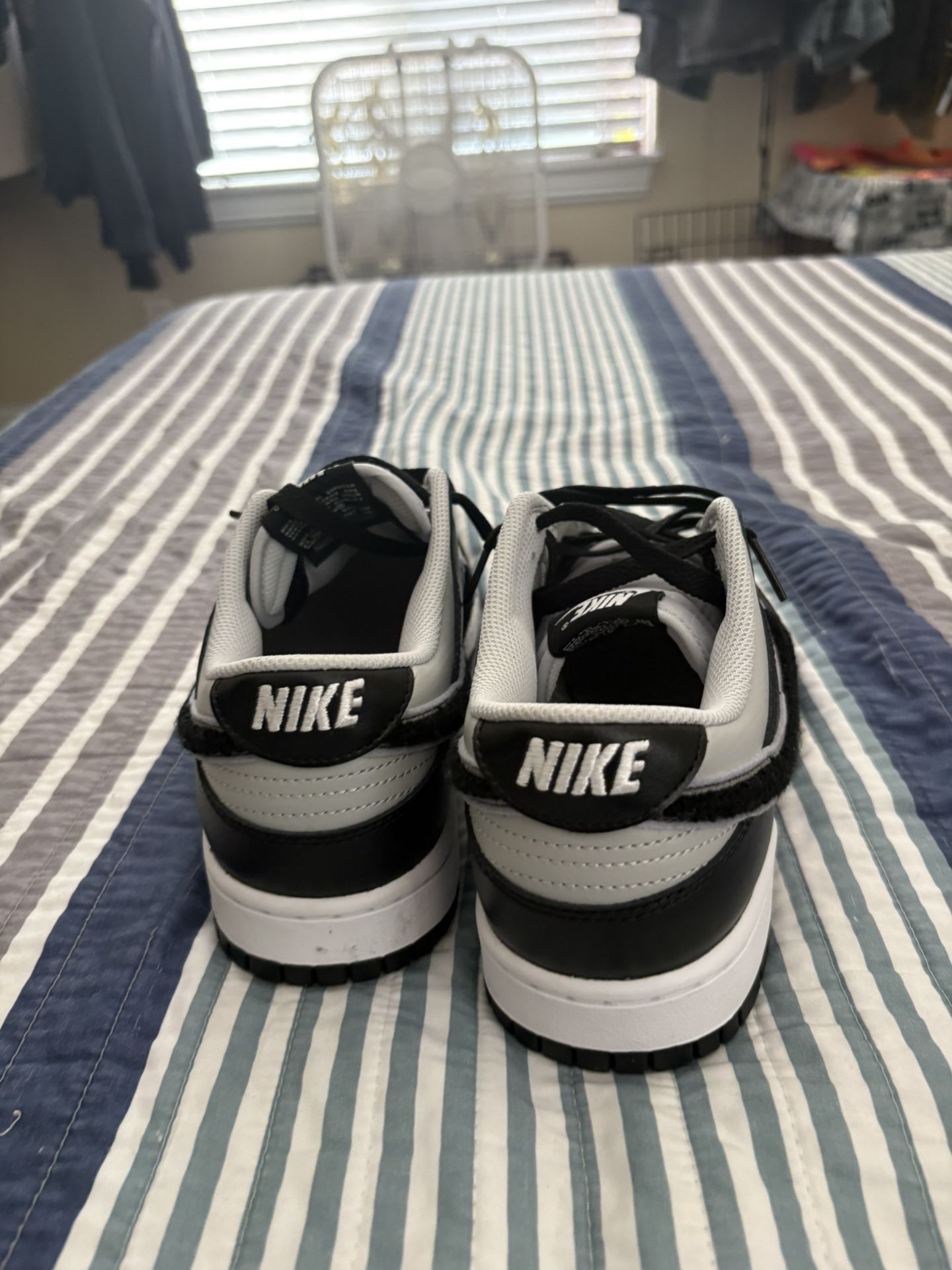 dunks (slightly used)