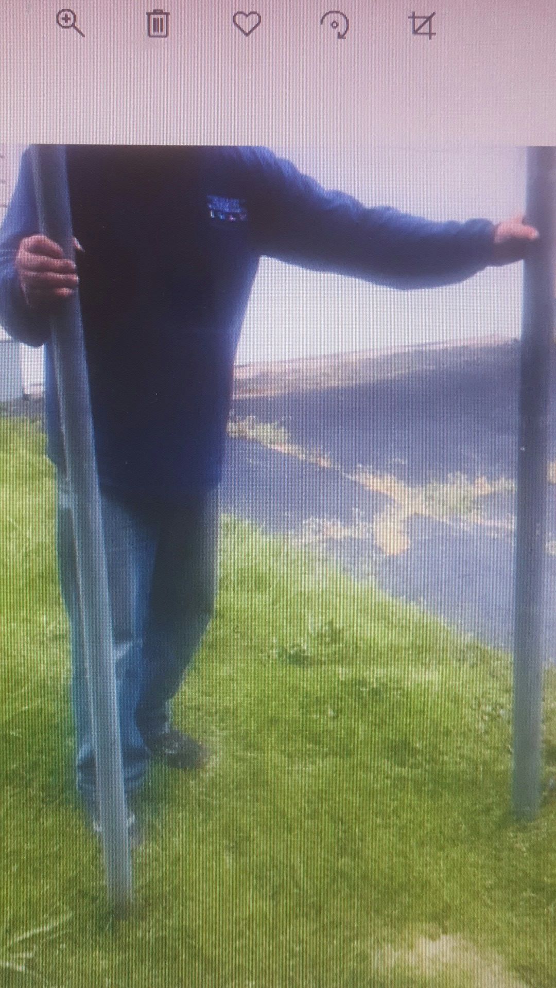 METAL FENCE POSTS