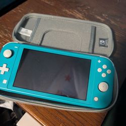 Switch Lite With Case 