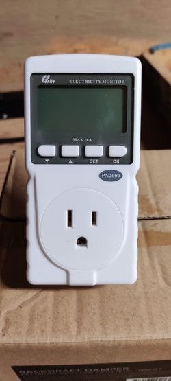 Plug in kilowatt electric usage monitor
