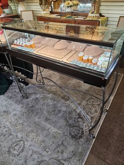 Jewelry show case 3