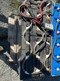 36 volt forklift battery like new