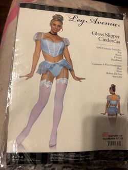 COSTUME