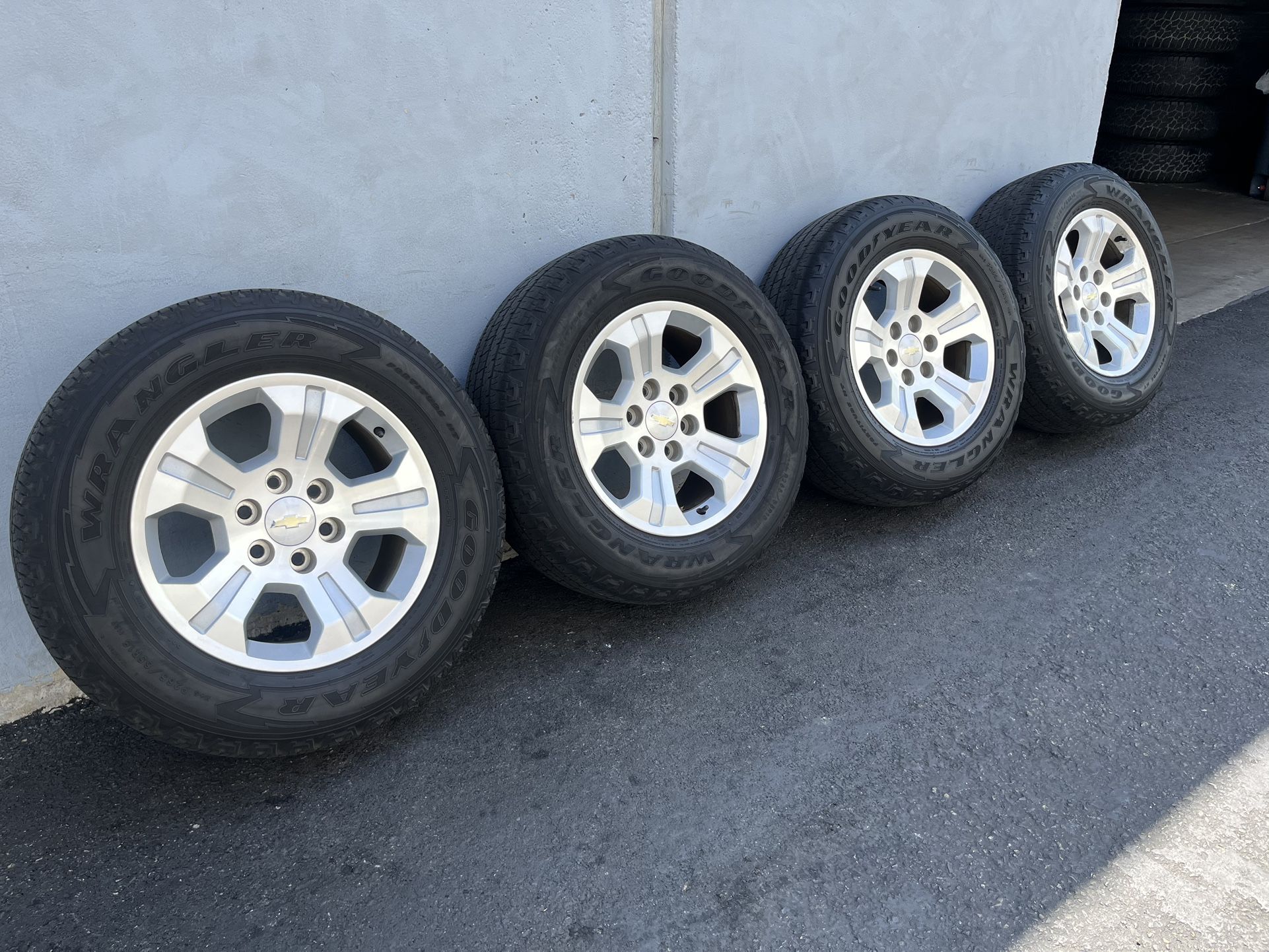 18” Inch OEM Chevy Silverado 1500 Wheels/Rims with Tires