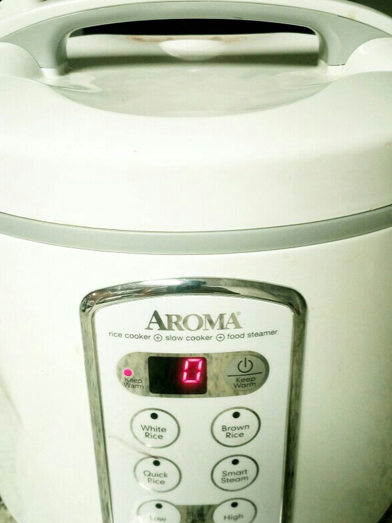 Aroma Professional 20 cup Capacity Rice Cooker ARC-2000A