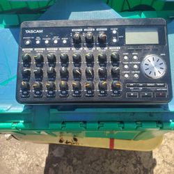 Tascam DP-008EX 8-Track Digital Pocketstudio