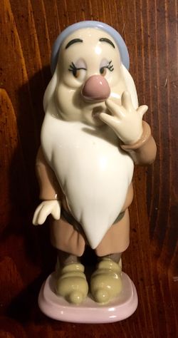 LLADRO SIGNED DISNEY FIGURE "SLEEPY"