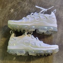 Nike Air VaporMax Plus for Sale in Santa Ana CA OfferUp