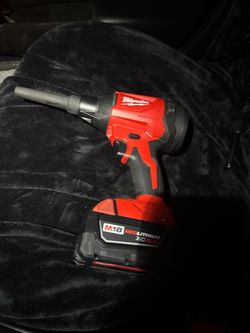 Milwaukee M18 Cordless Impact Wrench with Battery