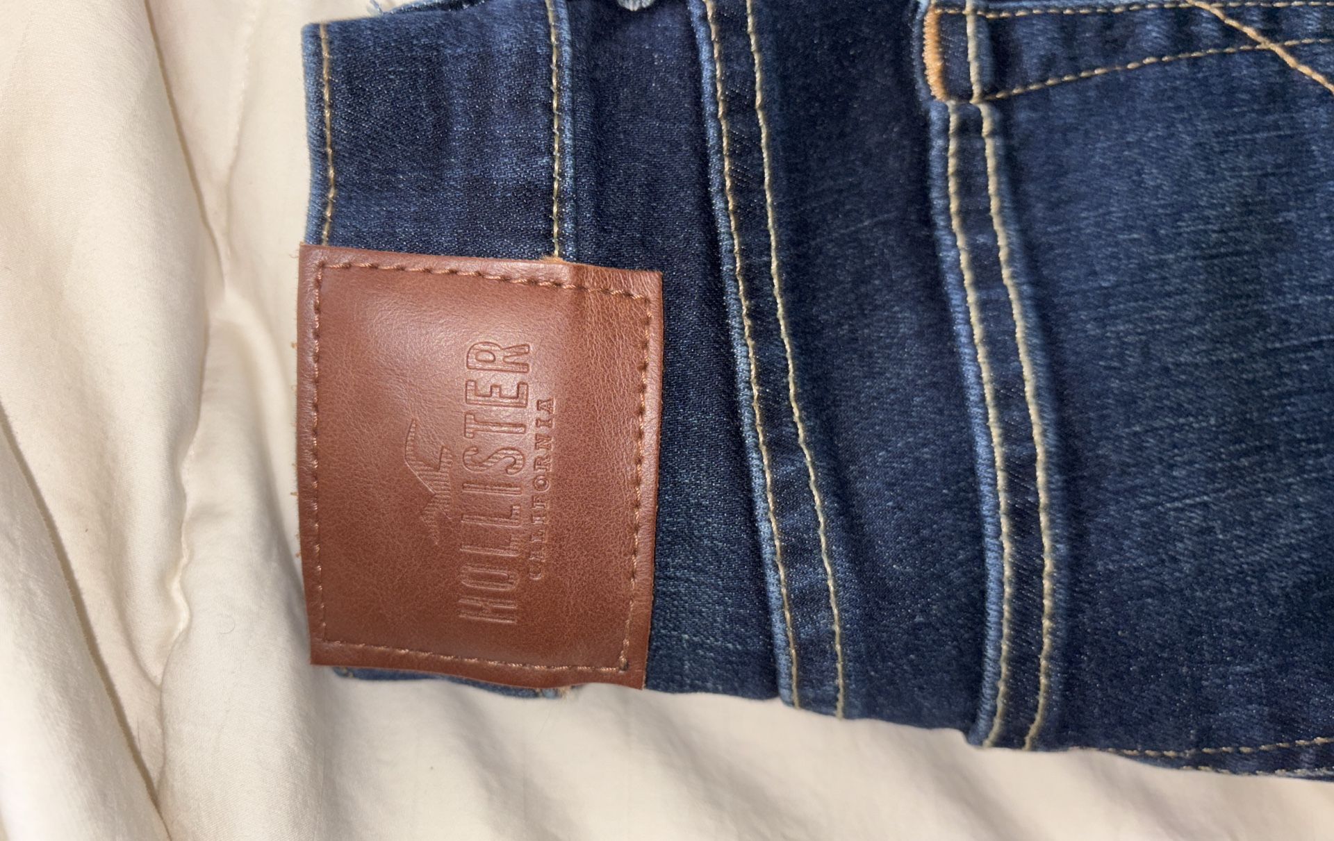 Hollister Super Skinny Jeans