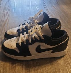 Jordan 1 low size 7y