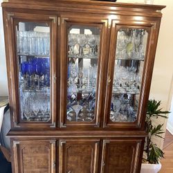Vintage China Cabinet / Hutch 