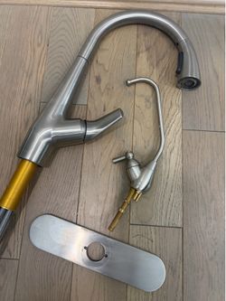 Kohler Stainless Pull-Down Kitchen Faucet & Drink Faucet in great shape!