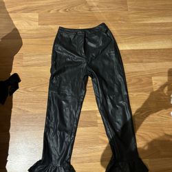 I'm selling all the items in the photo for one price.