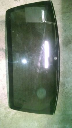 2010 Subaru Forester hatchback door glass original good condition