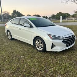 2020 Hyundai Elantra