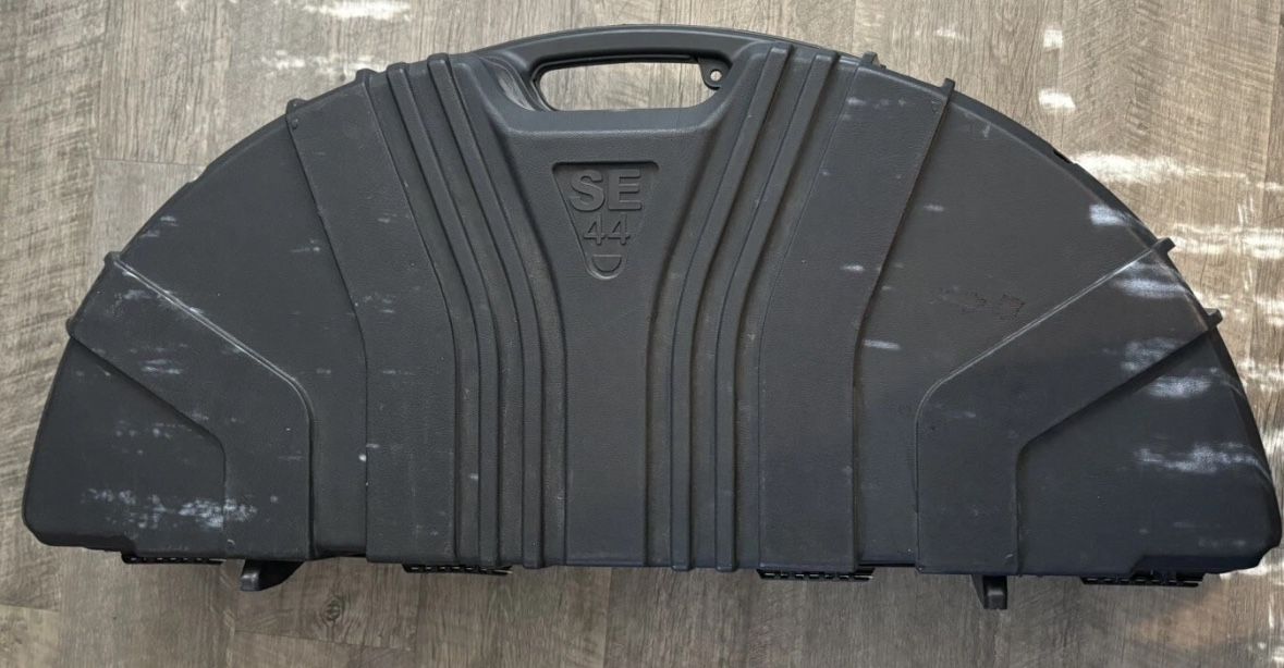 Dosko Pro Sport SE 44 Hard Shell Single Bow Case 42” X 20”