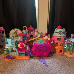 Polly pocket/Gabby Dollhouse Lot
