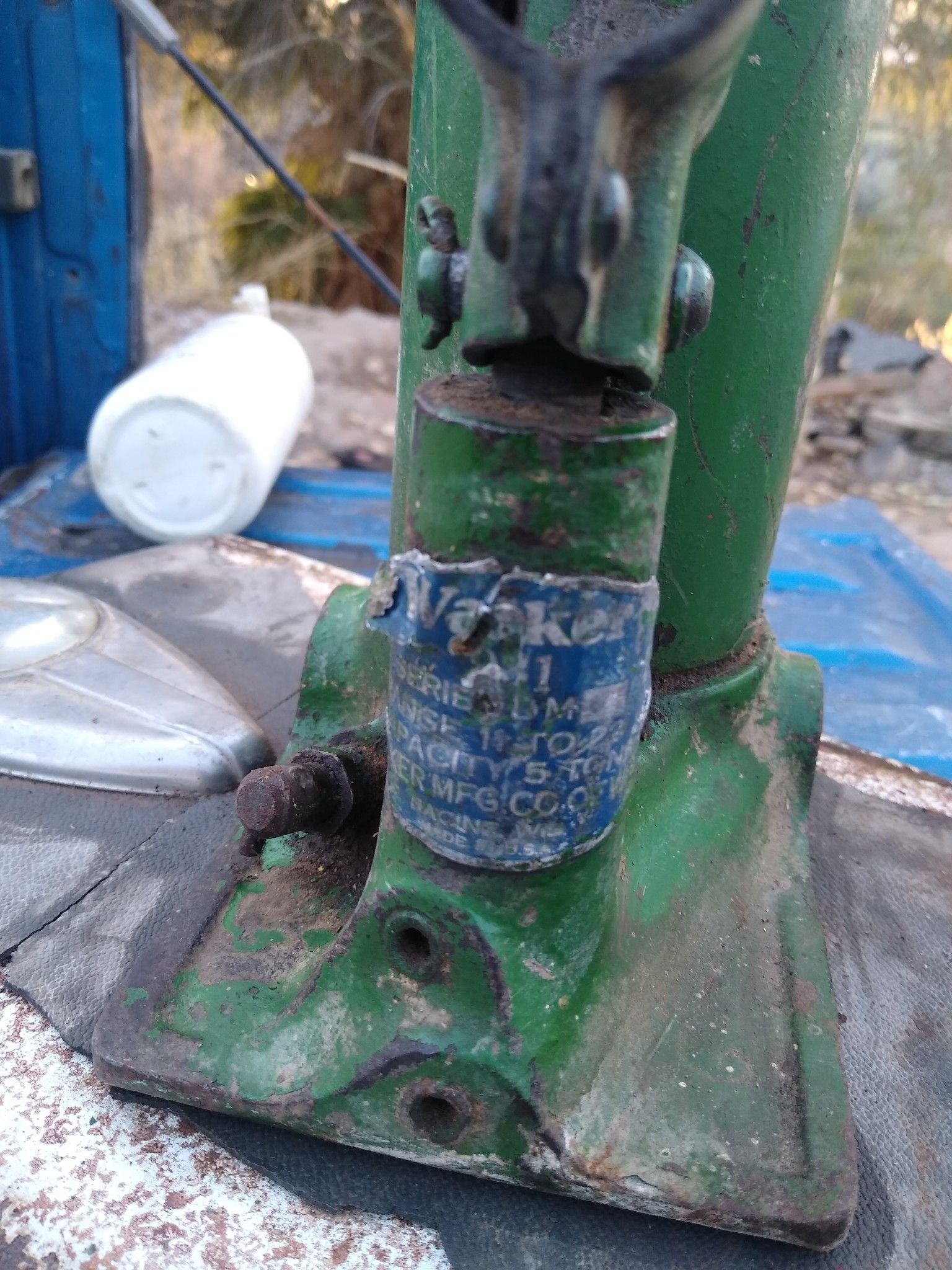 Vintage Walker bottle Jack 5 ton