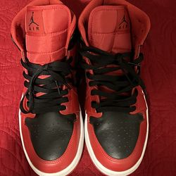 Air Jordan 1 Mid