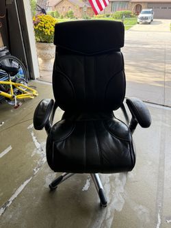 Desk Chair - Black Lather , Adjustable High, Rotating, New Moving Out Sale