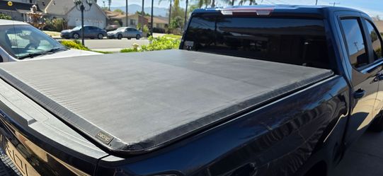 Tonneau soft cover folding