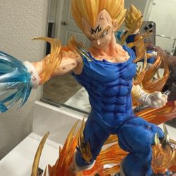 Majin Vegeta Statue