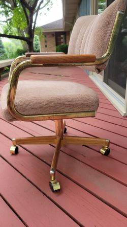 4 Chairs