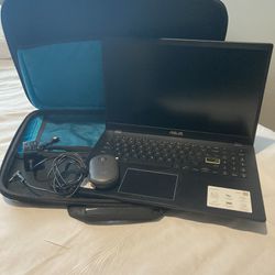 Laptop with mouse and bag included 