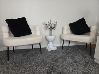 Modern Sherpa Accent Chairs with Black Pillows (Set of 2)