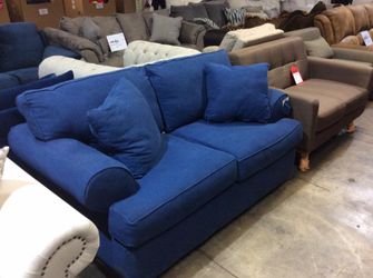 ARMINO LOVESEAT