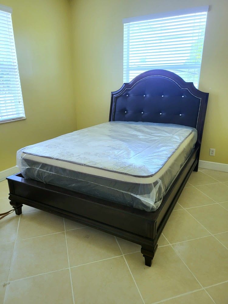 NEW QUEEN PILLOW TOP MATTRESS AND BOX SPRING AVAILABLE KING SIZE