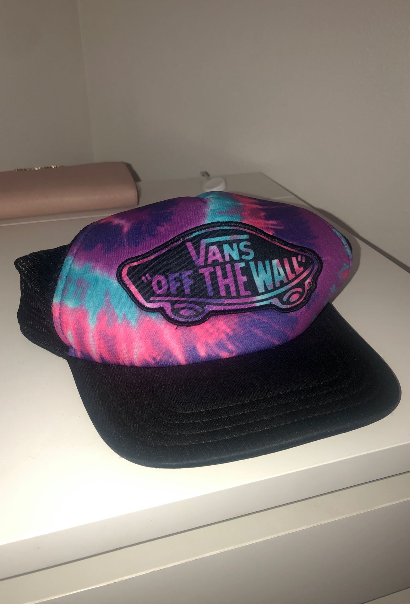 Vans off the wall hat