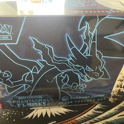 Pokemon Center Phantasmal Flames Etb