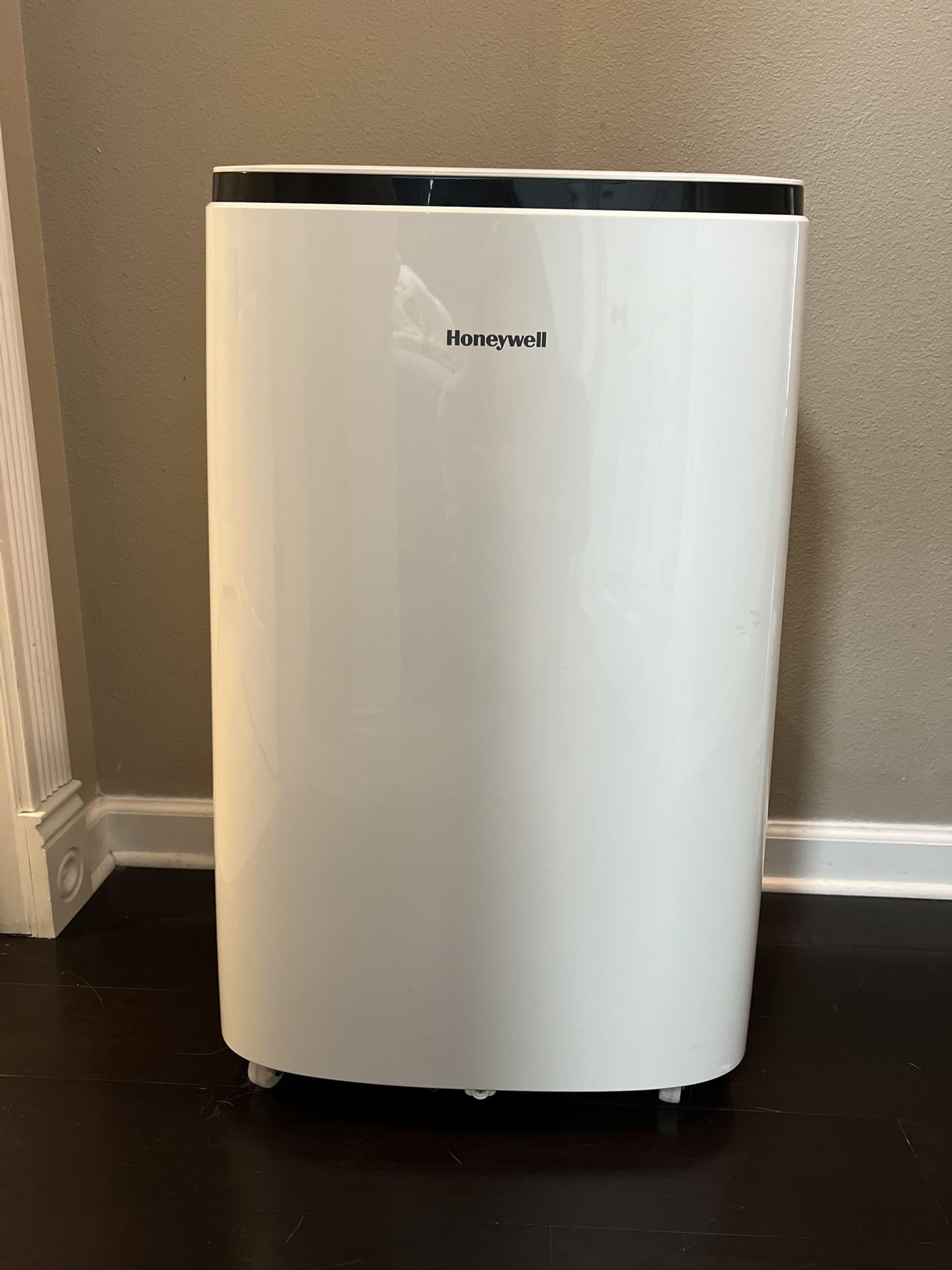 Honeywell 12,000 BTU Portable Air Conditioner with Dehumidifier for ...