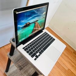 Apple MacBook Pro 2010 4GB//64GB SSD High Sierra fully Functional 