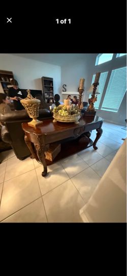 Decorative table