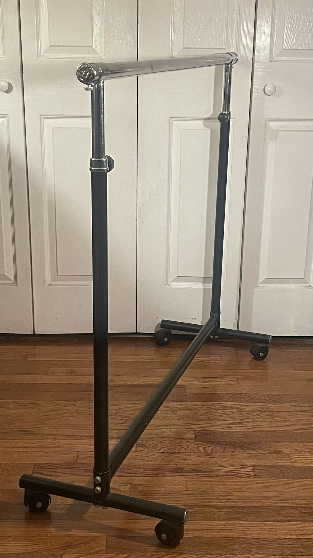 Clothes Rack Adjustable