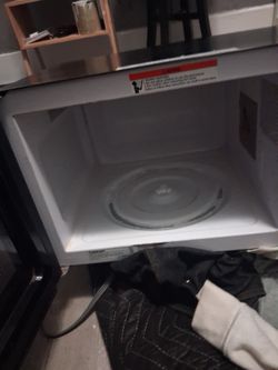 Cuisinart Microwave - Good Condition