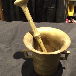 ANTIQUE APOTHECARY 19TH CENTURY RUSSIAN BRASS MORTAR AND PESTLE 