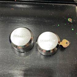 Master Lock Pucks