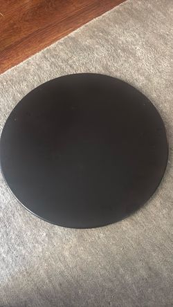 Round Pizza Stone in black finish