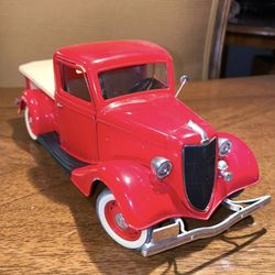 Solido Ford V8 Pick Up 1936 Beverly Hills FD Graphics Model Truck 1/19 Scale