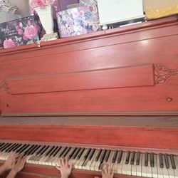 Antique Piano 